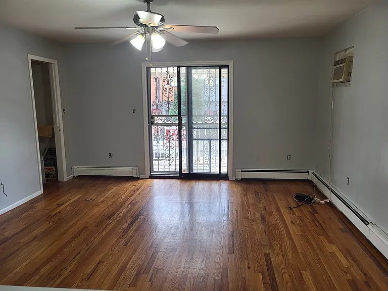 103 Beacon Ave — Photo 5