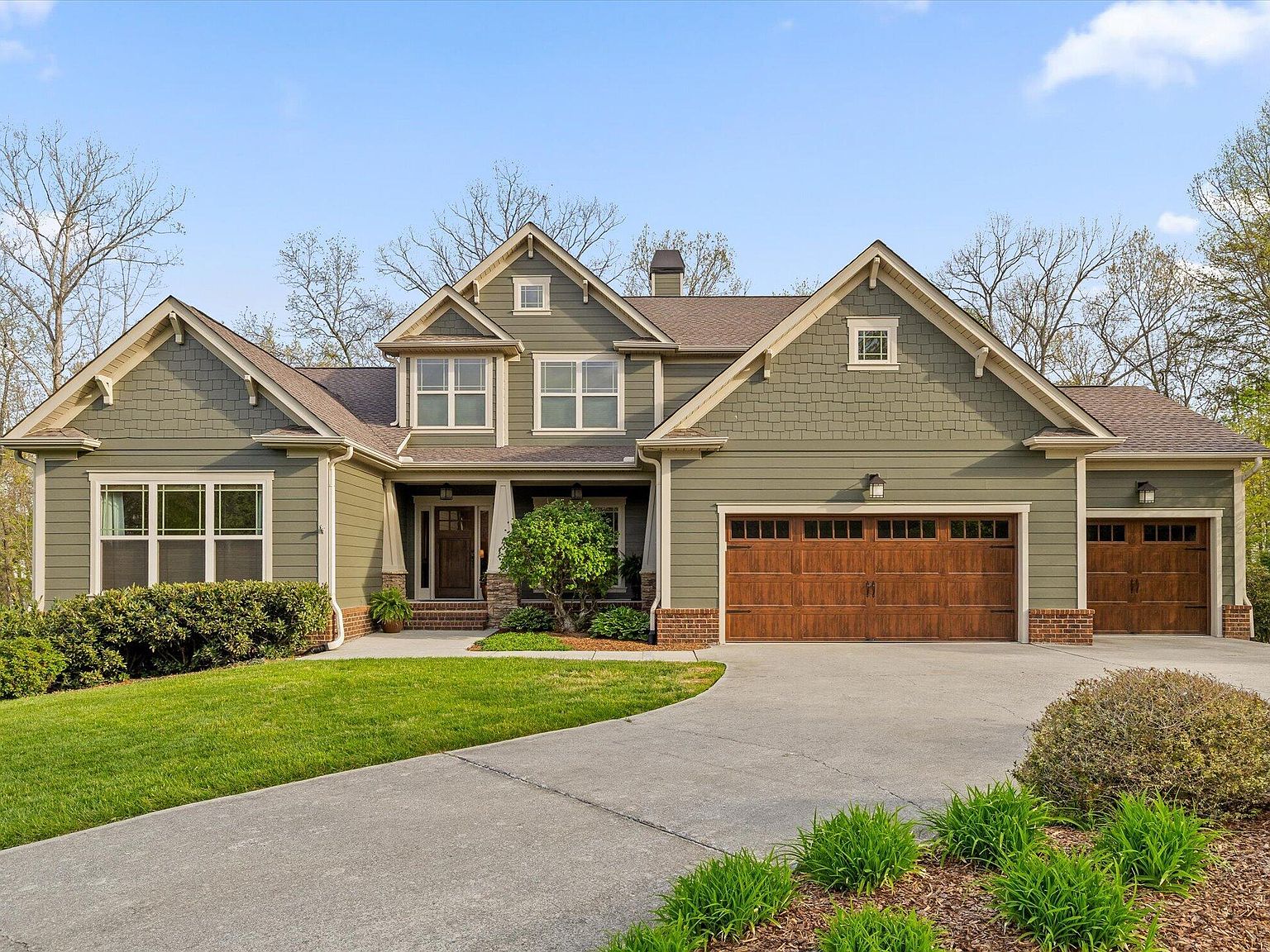 2639 Sly Fox Ln, Signal Mountain, TN 37377 | Zillow