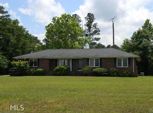 855 S Main St, Union Point, GA 30669