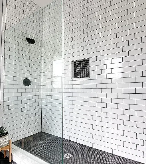 205 Poe St — Photo 45
