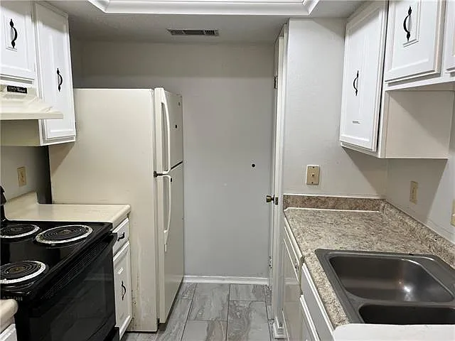 2 bed, 1.5 bath, 1200 sqft, $1,250 — Photo 3