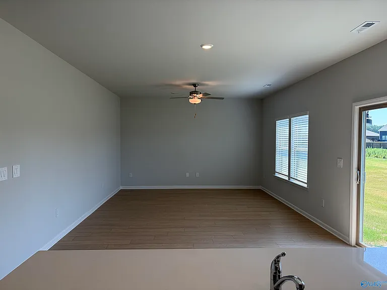 169 Labrador Ln — Photo 4
