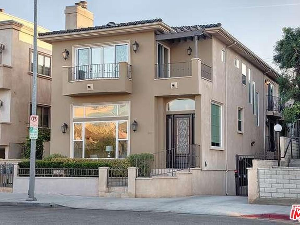 1st image of 1946 S Barrington Ave #1