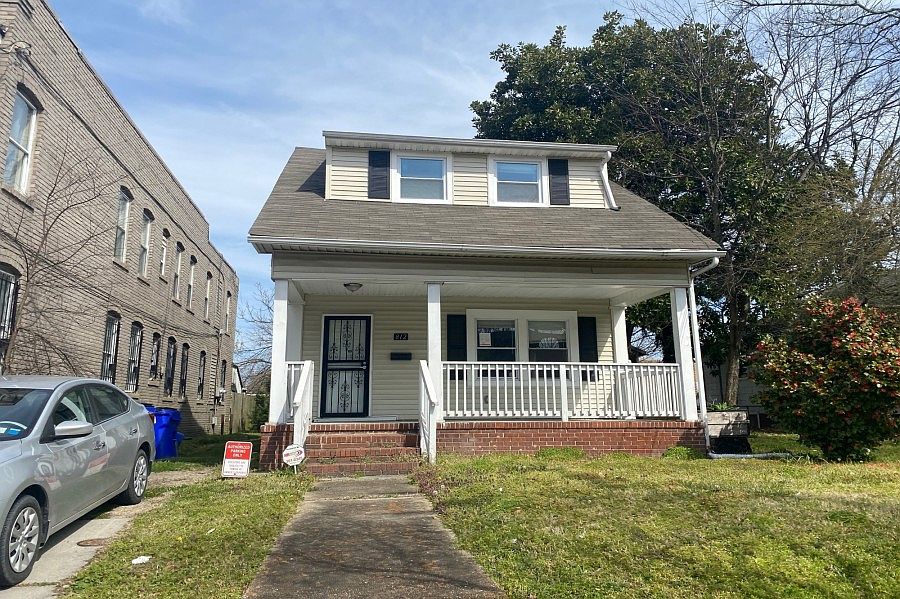 1st image of 812 W 38th St