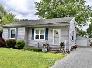 909 N Spring St, Evansville, IN 47711