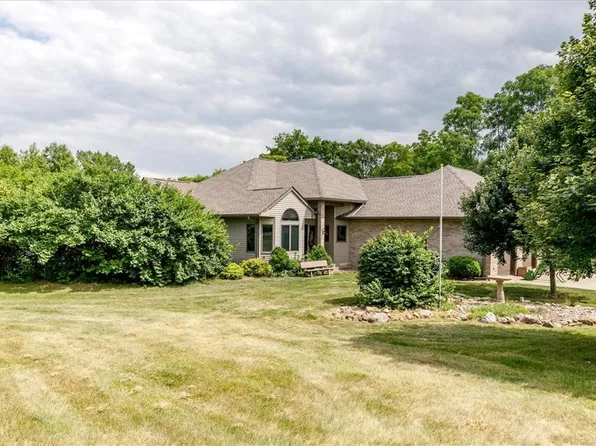 6641 NE Berwick Dr, Ankeny, IA 50021