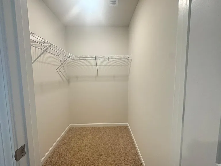 210 Palm Dr — Photo 15