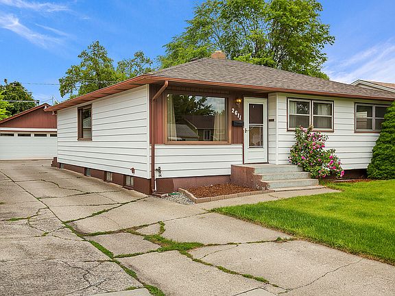 2nd image of 2611 E Heroy Ave