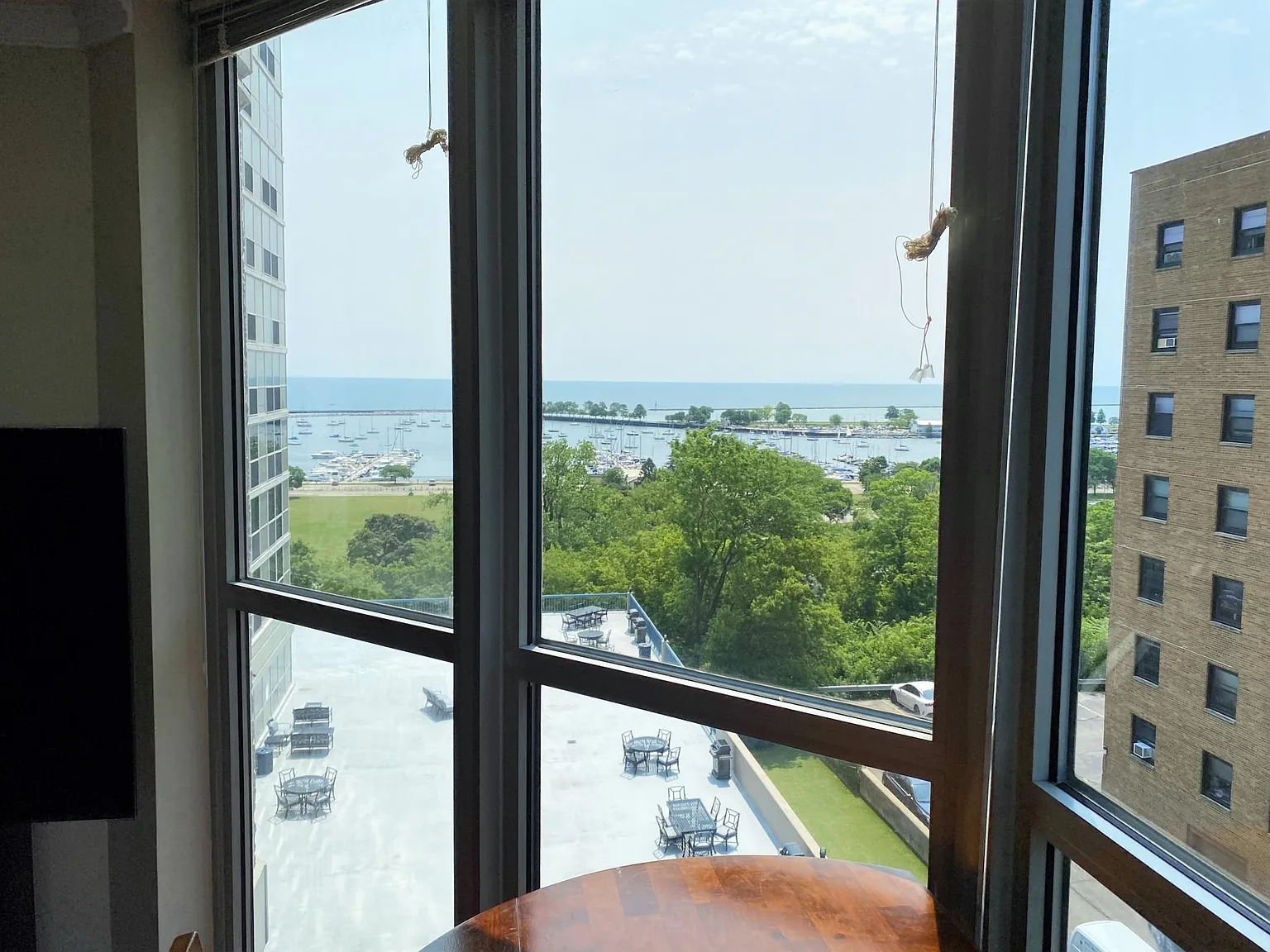 2 bed, 1050 sqft, $2,650 — Photo 4