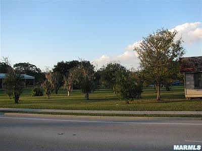 2nd image of 2005 53rd Ave E