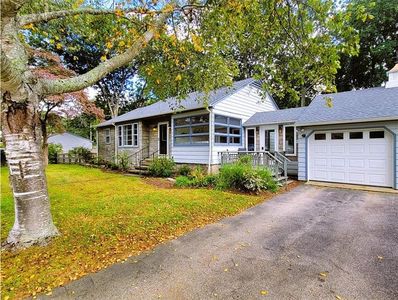 106 Pettaquamscutt Lake Rd, Narragansett, RI, 02882