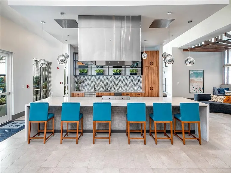 Alvista West Vue — Photo 15