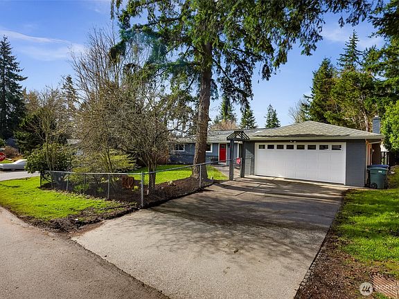 3rd image of 3719 Spring Coulee Road