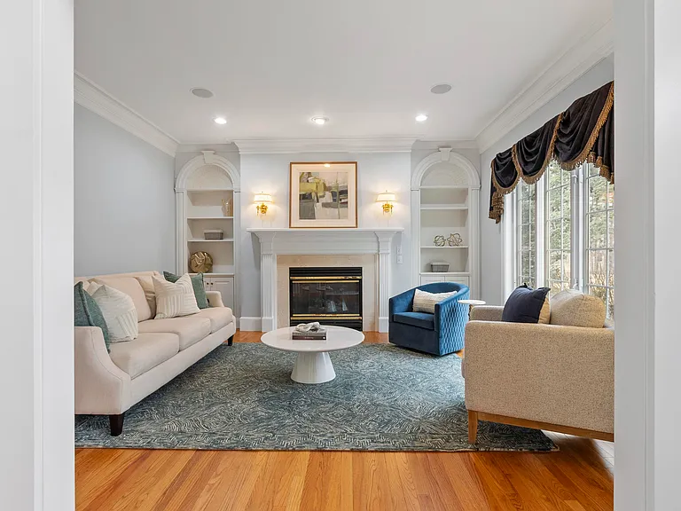 58 Buttrick Ln — Photo 4