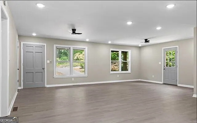 1523 Delia Dr — Photo 10