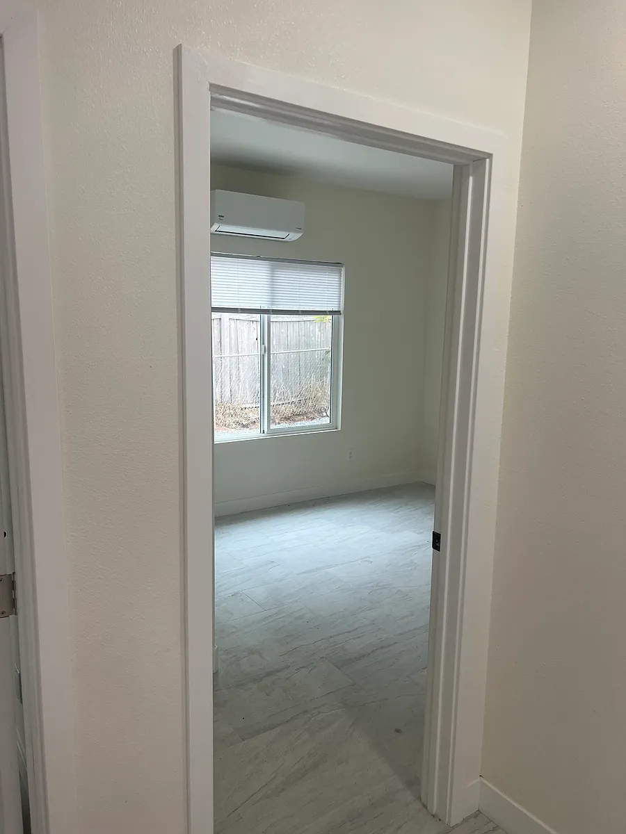 Building Photo - 7211 Fulton St #1
