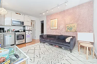 Rented by Living New York