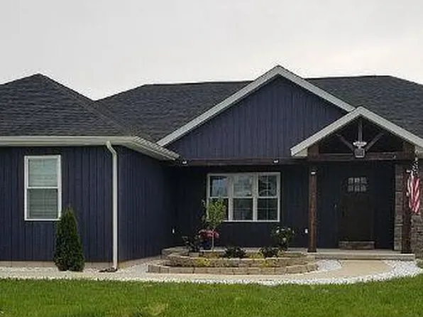 1106 Falcon Ct, Carterville, IL 62918