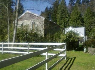 509 Island View Ln, Point Roberts, WA 98281