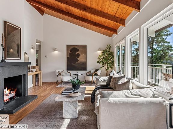 4th image of 120 E Manor Drive