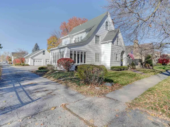 725 N Main St, Auburn, IN 46706