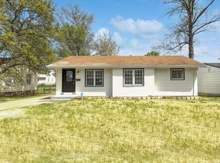 1119 Aspen Dr, Florissant, MO 63031