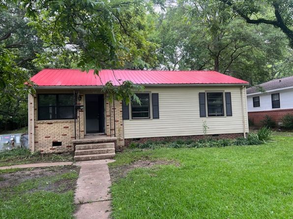 96 Meadowbrook Dr