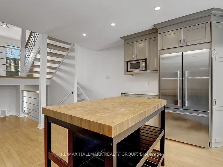 261 Bruyere St — Photo 9