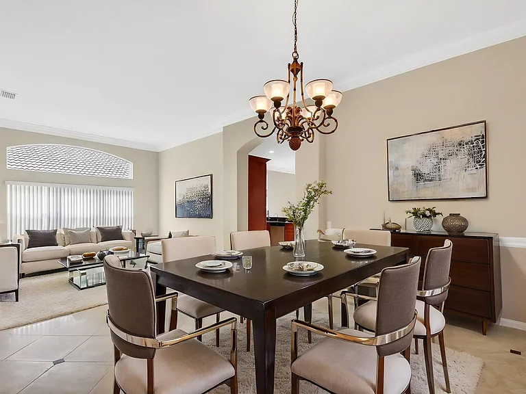 6812 Belmont Shore Dr — Photo 4