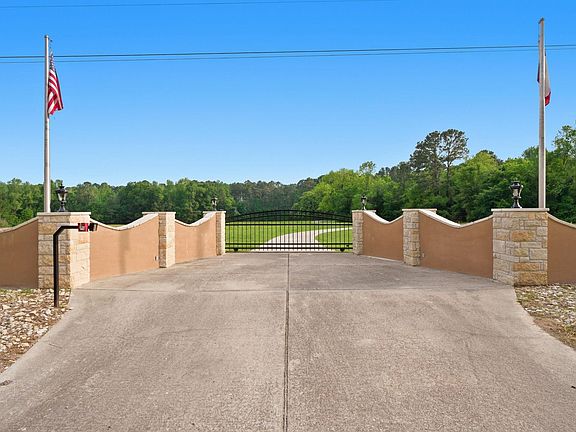 3rd image of 43 Pool Rd