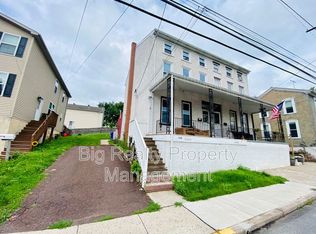 132 S Main St, Spring City, PA 19475