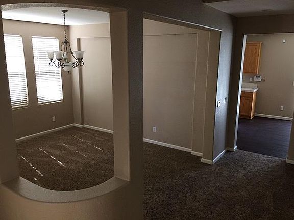 5th image of 1271 Manley Dr