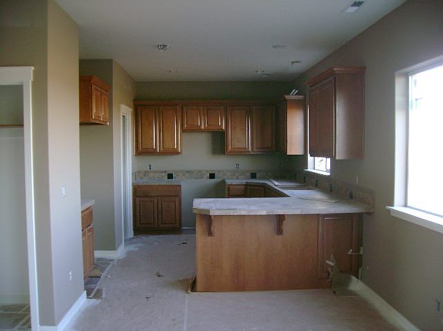 2nd image of 4813 Laredo