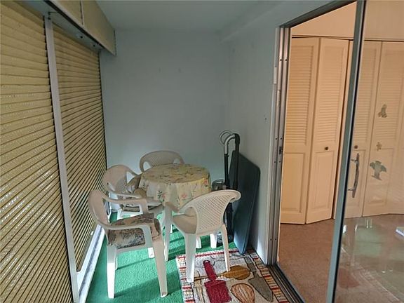 3rd image of 11 Westbury Cir #A
