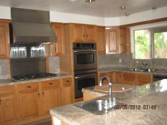 4th image of 1452 S Gateway Dr
