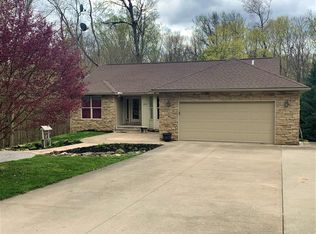 651 Courtland Dr, Howard, OH 43028