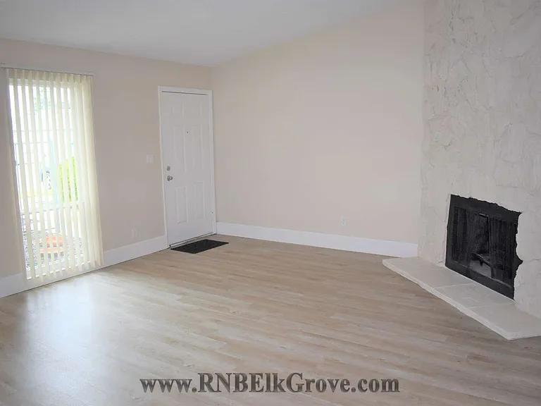 8960 Chalmers Ct — Photo 4