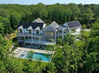 148 Middle Line Hwy, Southampton, NY 11968