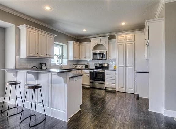 3rd image of 6005 NE 119th St