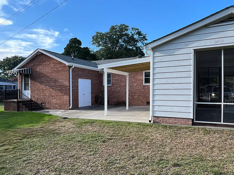 2702 Crockett Dr — Photo 46