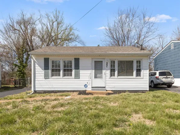 251 Elbring Dr, Saint Louis, MO 63135
