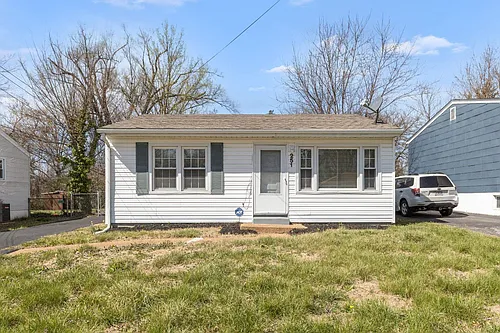 251 Elbring Dr Photo 1