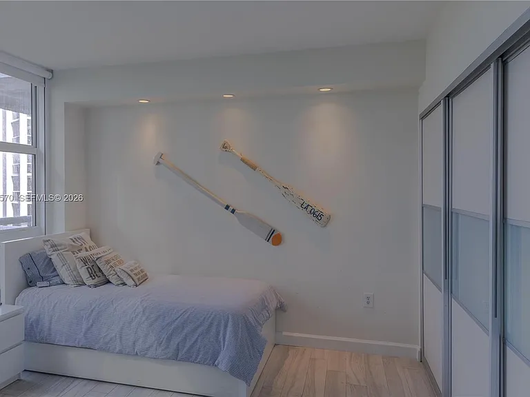 10275 Collins Ave #634 — Photo 19