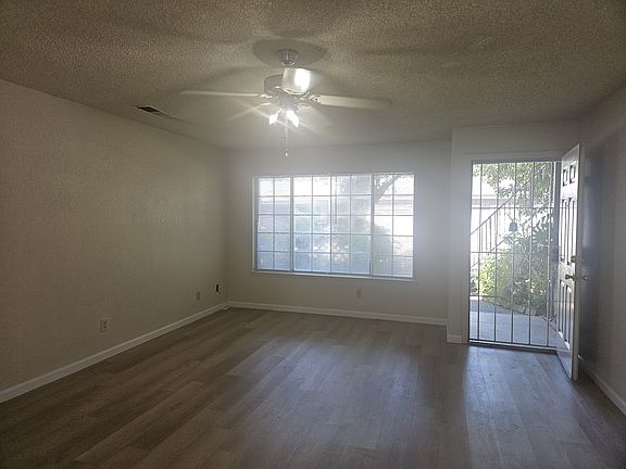 2nd image of 4321 N Emerson Ave #102