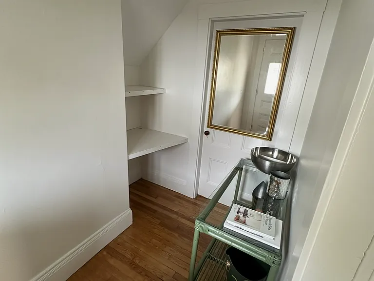 60 South St — Photo 4