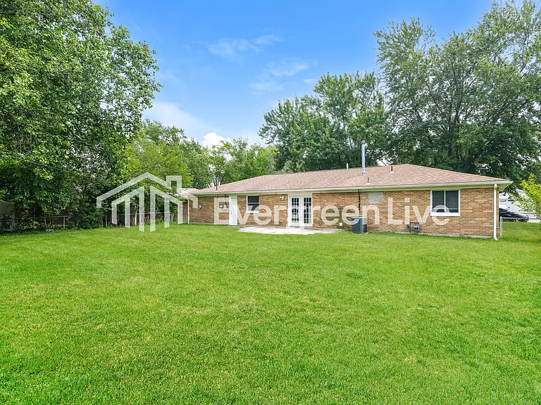 733 Chandler Dr — Photo 15