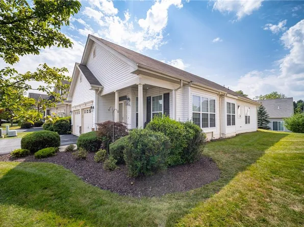 23 Sunflower Street, Middletown, NY 10940
