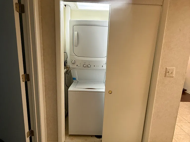 310 Lookout Ave #106 — Photo 11