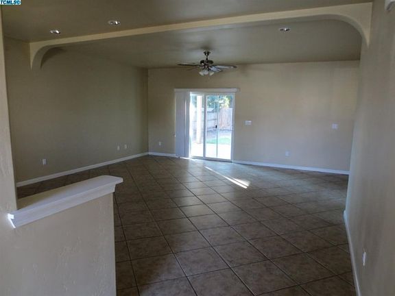 4th image of 2311 S Cain Ct