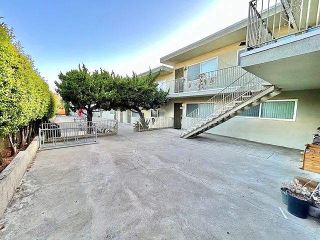 1 bed, 550 sqft, $1,895 — Photo 2
